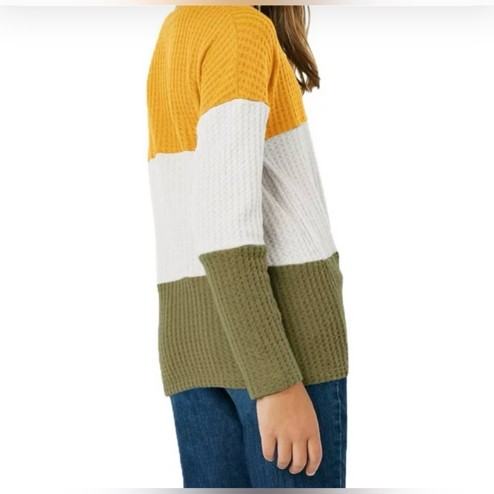 HOLLISTER COLOR BLOCK CROPPED SWEATER ….217